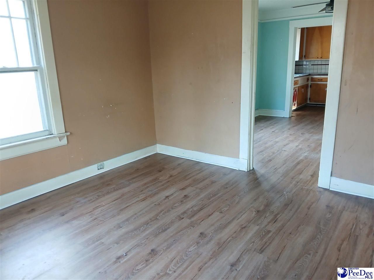 162 Seaboard Street Photo 9