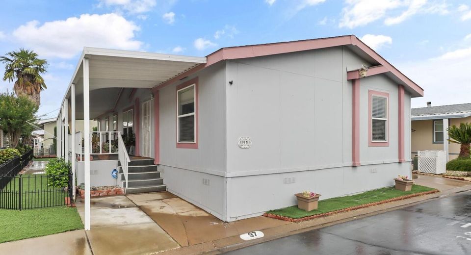 97 Cantabrook St, Sacramento, CA 95828 Photo