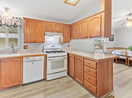 97 Cantabrook St, Sacramento, CA 95828 Photo