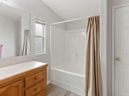 97 Cantabrook St, Sacramento, CA 95828 Photo