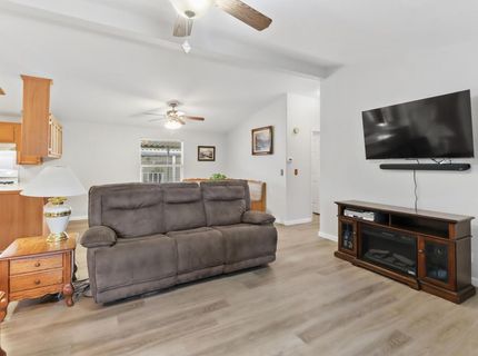 97 Cantabrook St, Sacramento, CA 95828 Photo