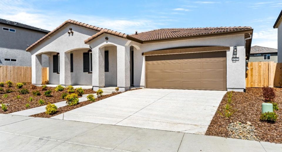 1517 Brook Trout Way, Sacramento, CA 95832 Photo