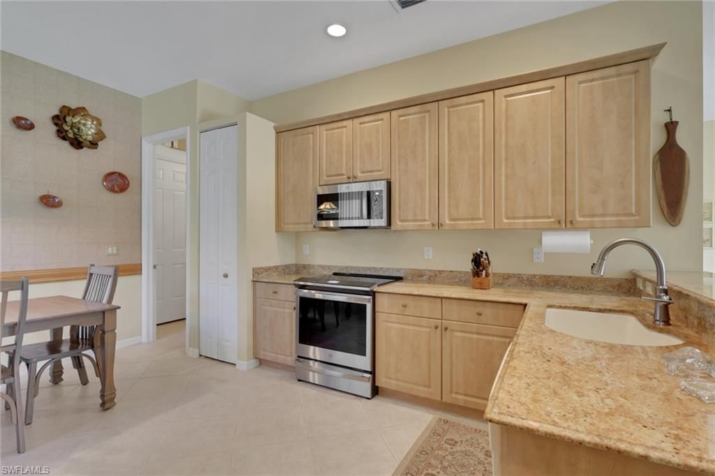 20247 Castlemaine Ave, Estero, FL 33928 Photo