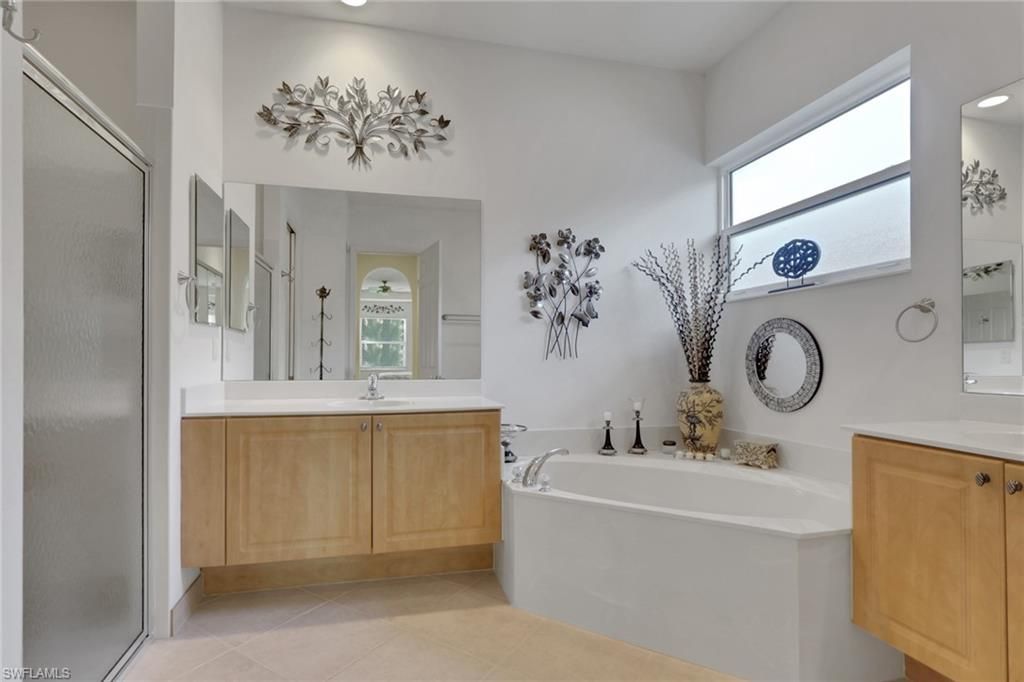 20247 Castlemaine Ave, Estero, FL 33928 Photo