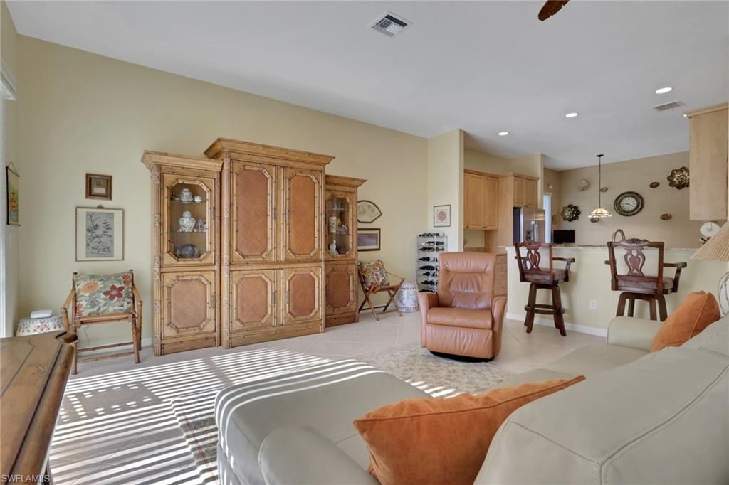 20247 Castlemaine Ave, Estero, FL 33928 Photo