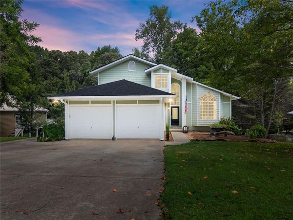 272 Indian Cove, Dawsonville, GA 30534