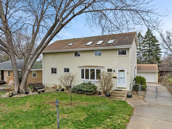 707 50 1/2 Avenue NE, Columbia Heights, MN 55421