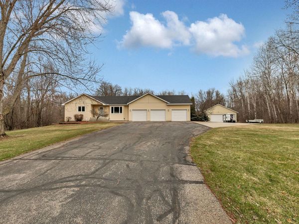 9112 Marlene Court , Rockville, MN 56301