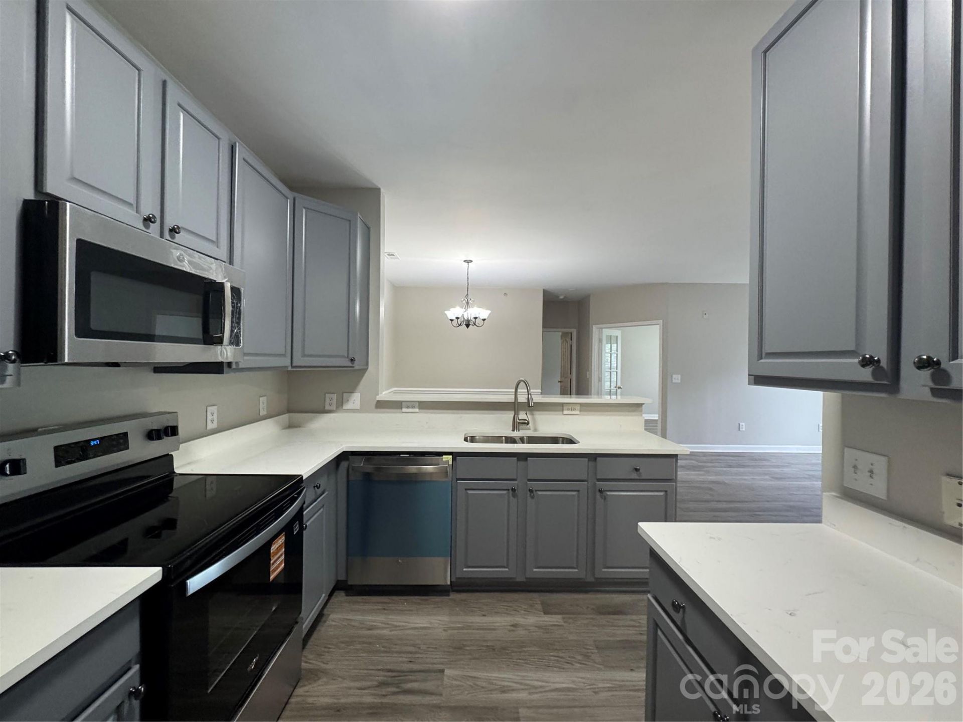 10676 Hill Point Court, Charlotte, NC 28262 Main Photo