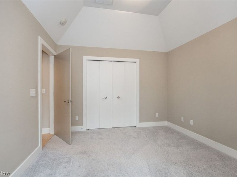 7282 Holzhauer Road, Sagamore Hills, OH 44067 Photo 20