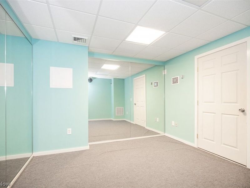 7282 Holzhauer Road, Sagamore Hills, OH 44067 Photo 31