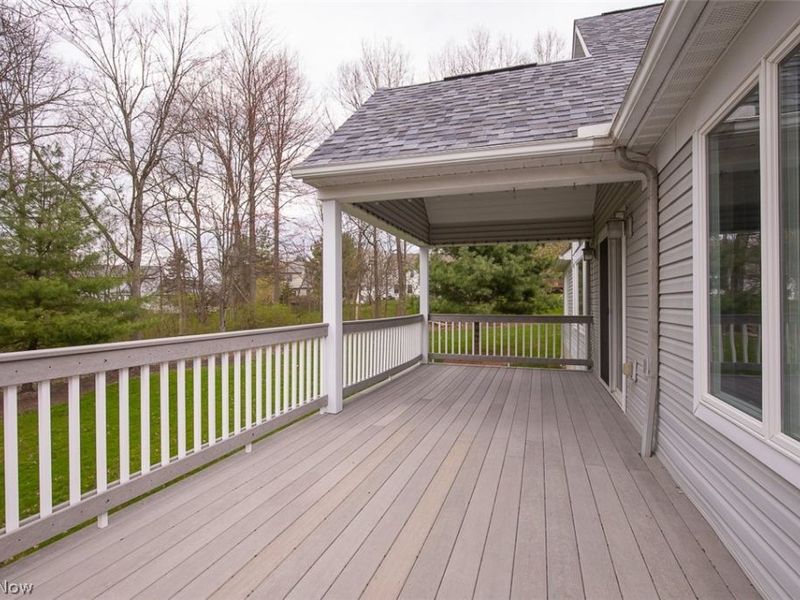 7282 Holzhauer Road, Sagamore Hills, OH 44067 Photo 38