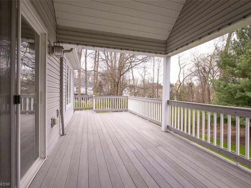 7282 Holzhauer Road, Sagamore Hills, OH 44067 Photo 39