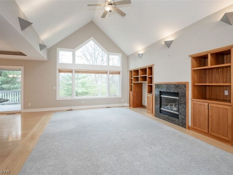 7282 Holzhauer Road, Sagamore Hills, OH 44067 Photo 4