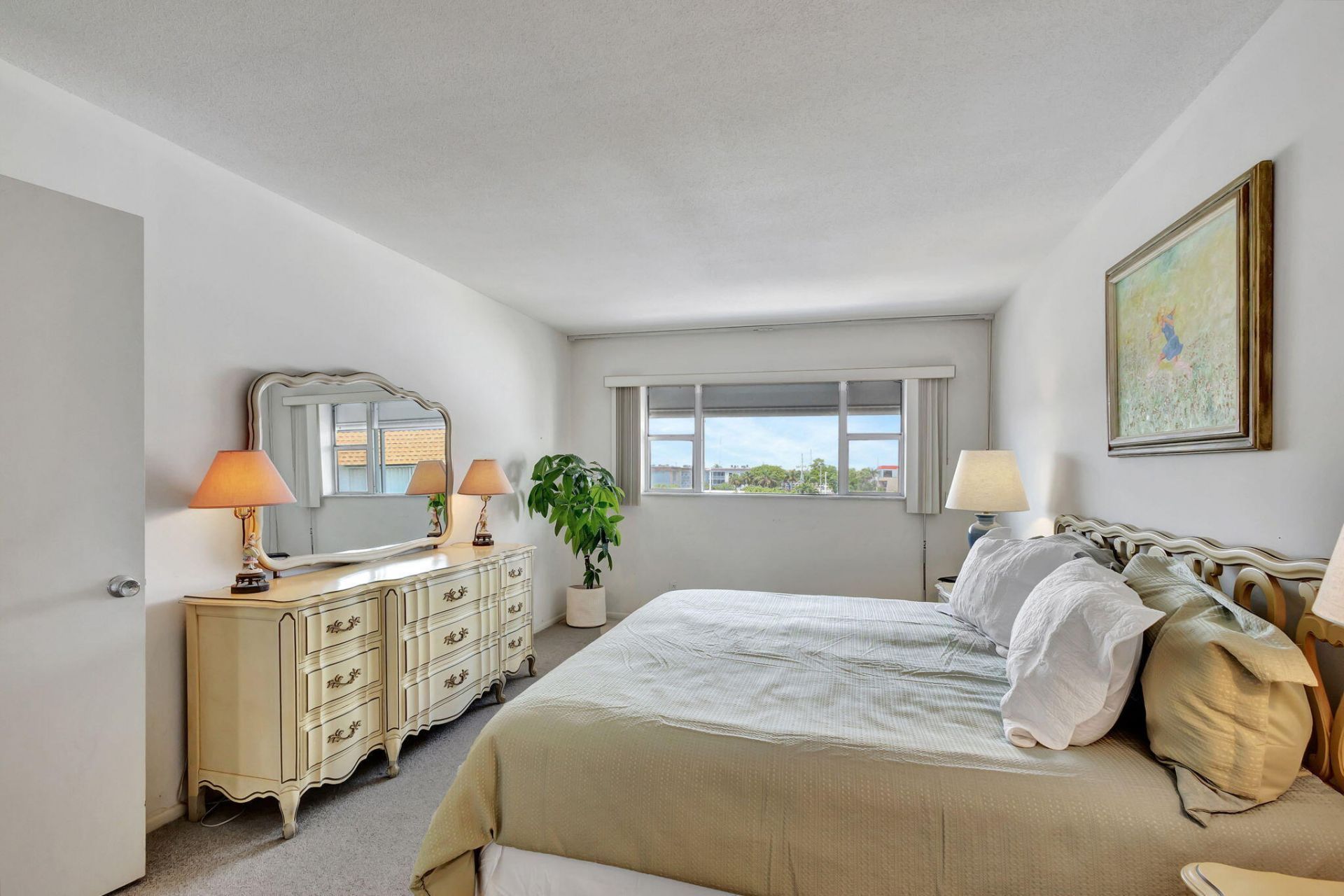 100 Shore Court, Unit 304, North Palm Beach, FL 33408 Photo