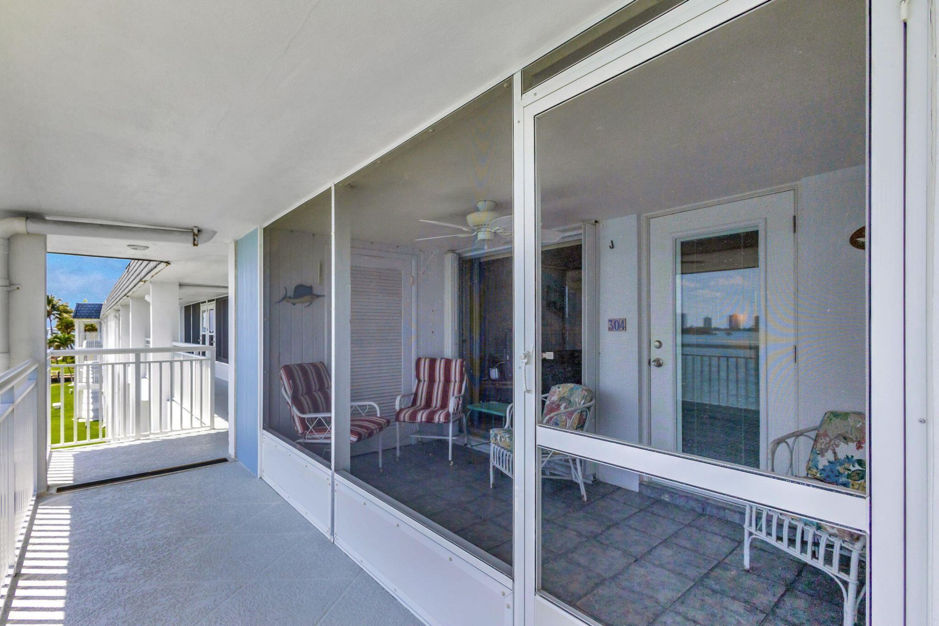 100 Shore Court, Unit 304, North Palm Beach, FL 33408 Photo