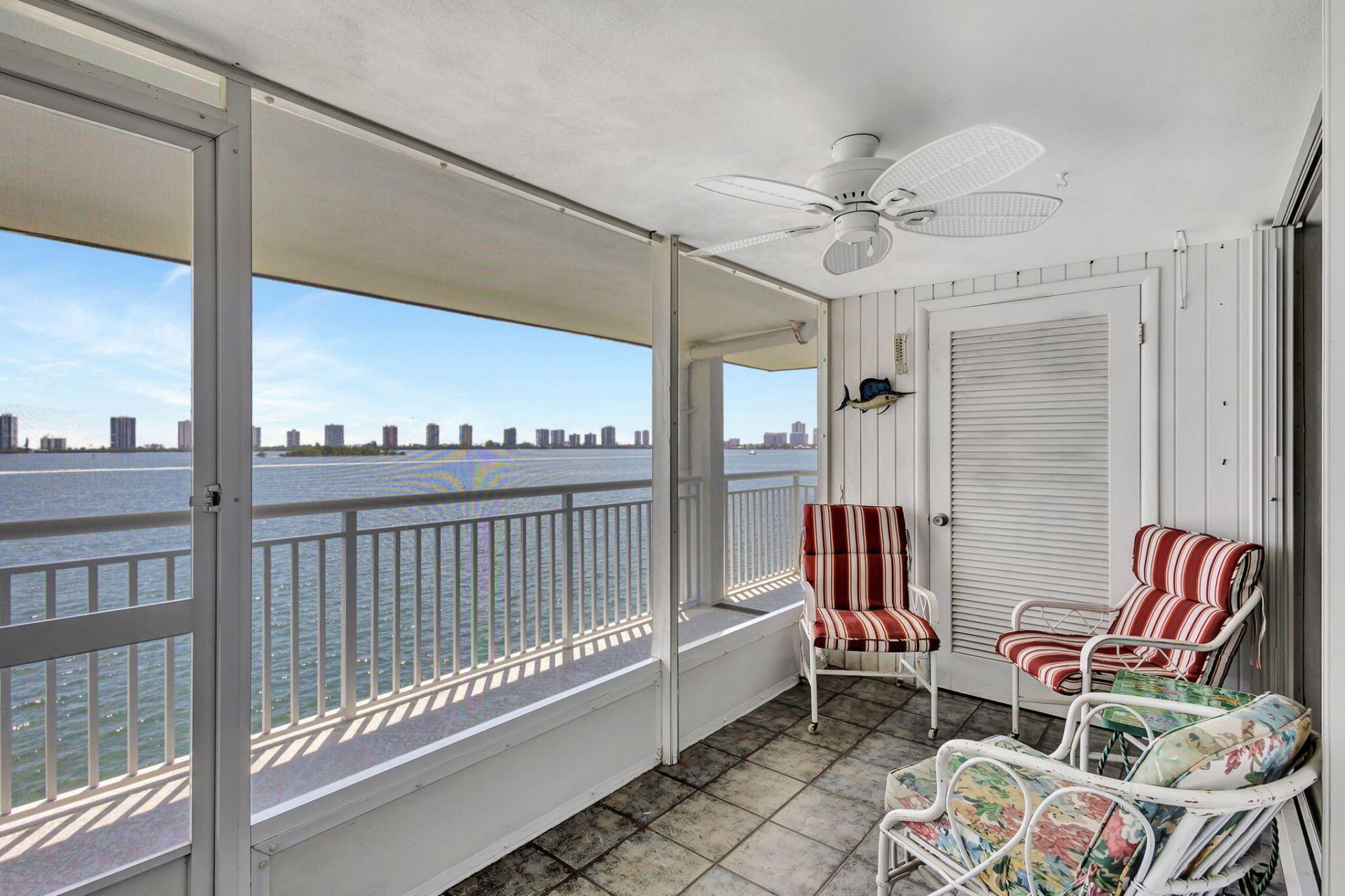 100 Shore Court, Unit 304, North Palm Beach, FL 33408 Photo