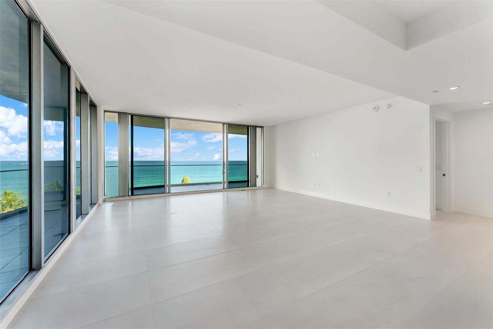 151 N Seabreeeze Boulevard, Unit 504, Fort Lauderdale, FL 33304 Photo