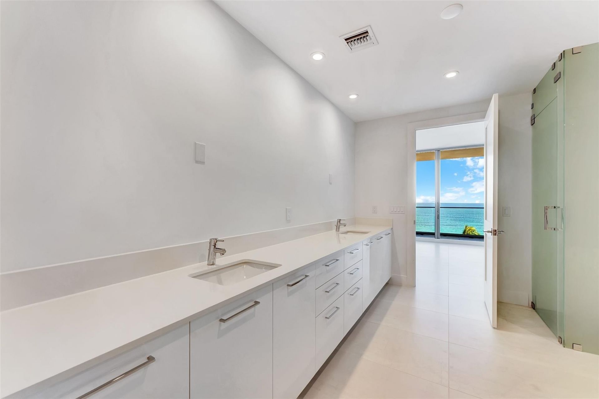 151 N Seabreeeze Boulevard, Unit 504, Fort Lauderdale, FL 33304 Photo