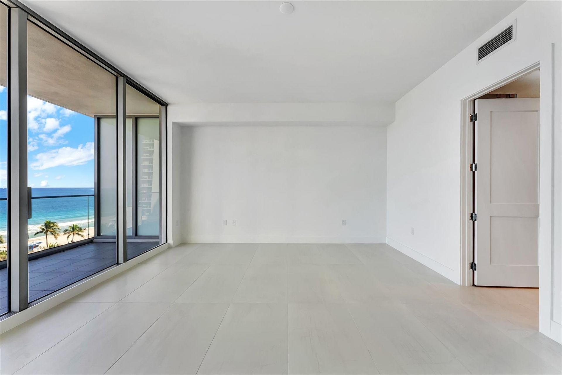 151 N Seabreeeze Boulevard, Unit 504, Fort Lauderdale, FL 33304 Photo