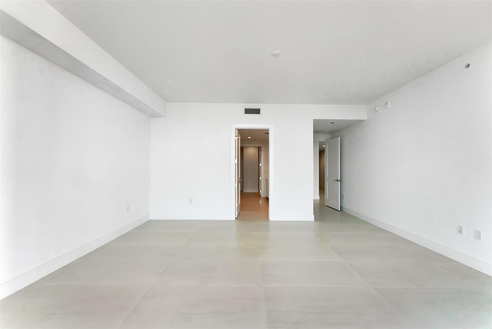 151 N Seabreeeze Boulevard, Unit 504, Fort Lauderdale, FL 33304 Photo