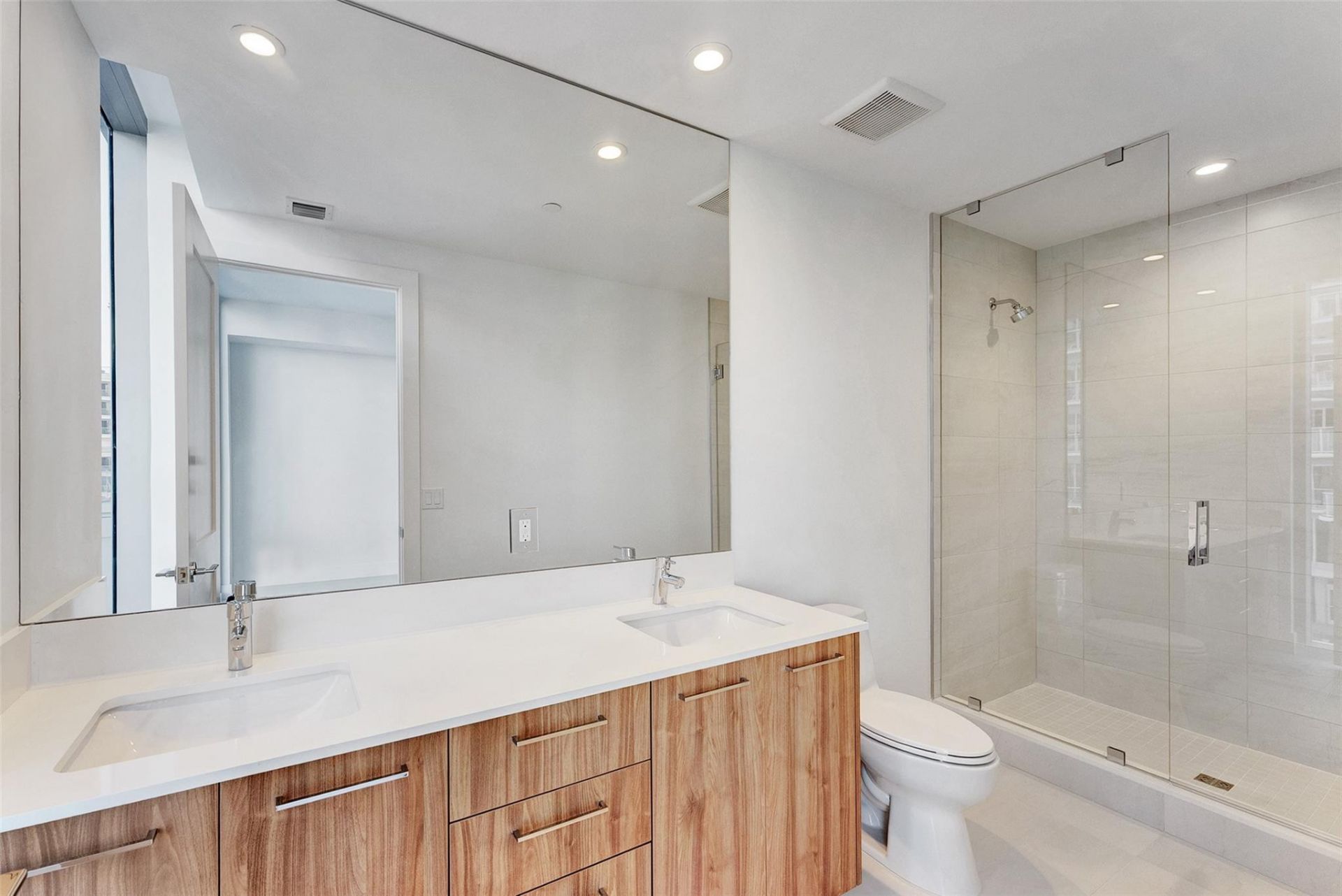 151 N Seabreeeze Boulevard, Unit 504, Fort Lauderdale, FL 33304 Photo