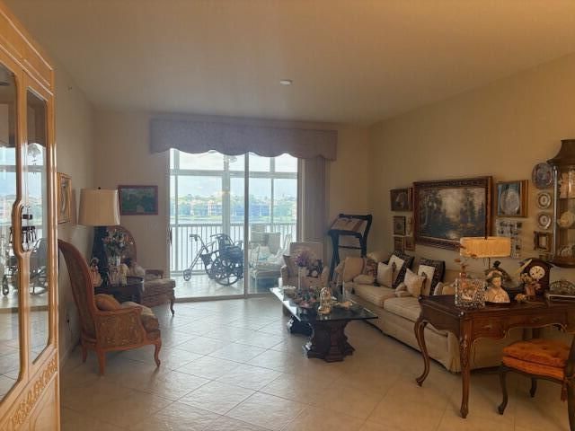 7727 Southampton Terrace Terrace, Unit 404, Tamarac, FL 33321 Photo