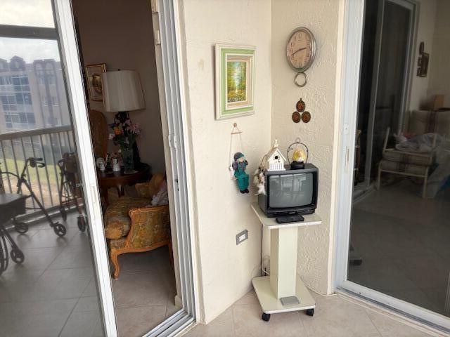 7727 Southampton Terrace Terrace, Unit 404, Tamarac, FL 33321 Photo