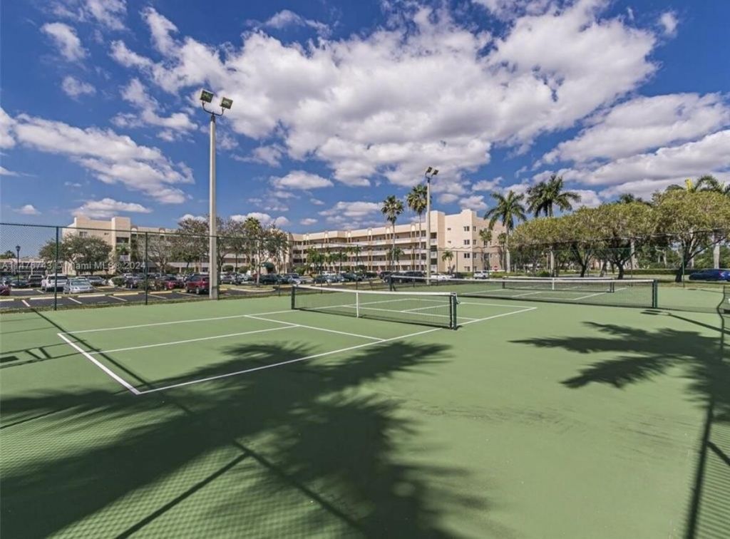 7727 Southampton Terrace Terrace, Unit 404, Tamarac, FL 33321 Photo