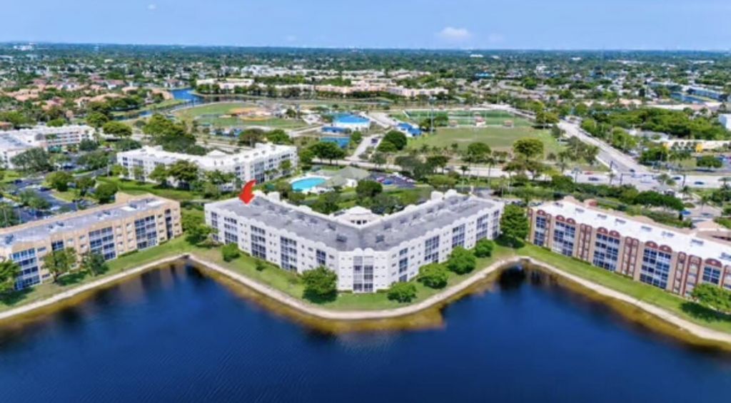 7727 Southampton Terrace Terrace, Unit 404, Tamarac, FL 33321 Photo