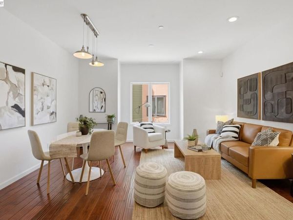 4895 Shattuck Ave, Oakland, CA 94609