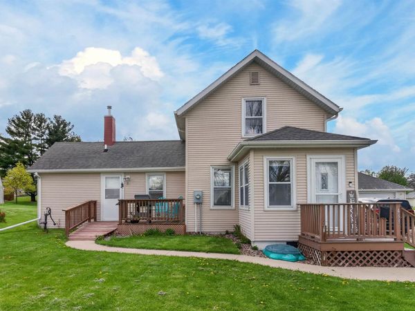 433 N Pine Street, West Union, IA 52175