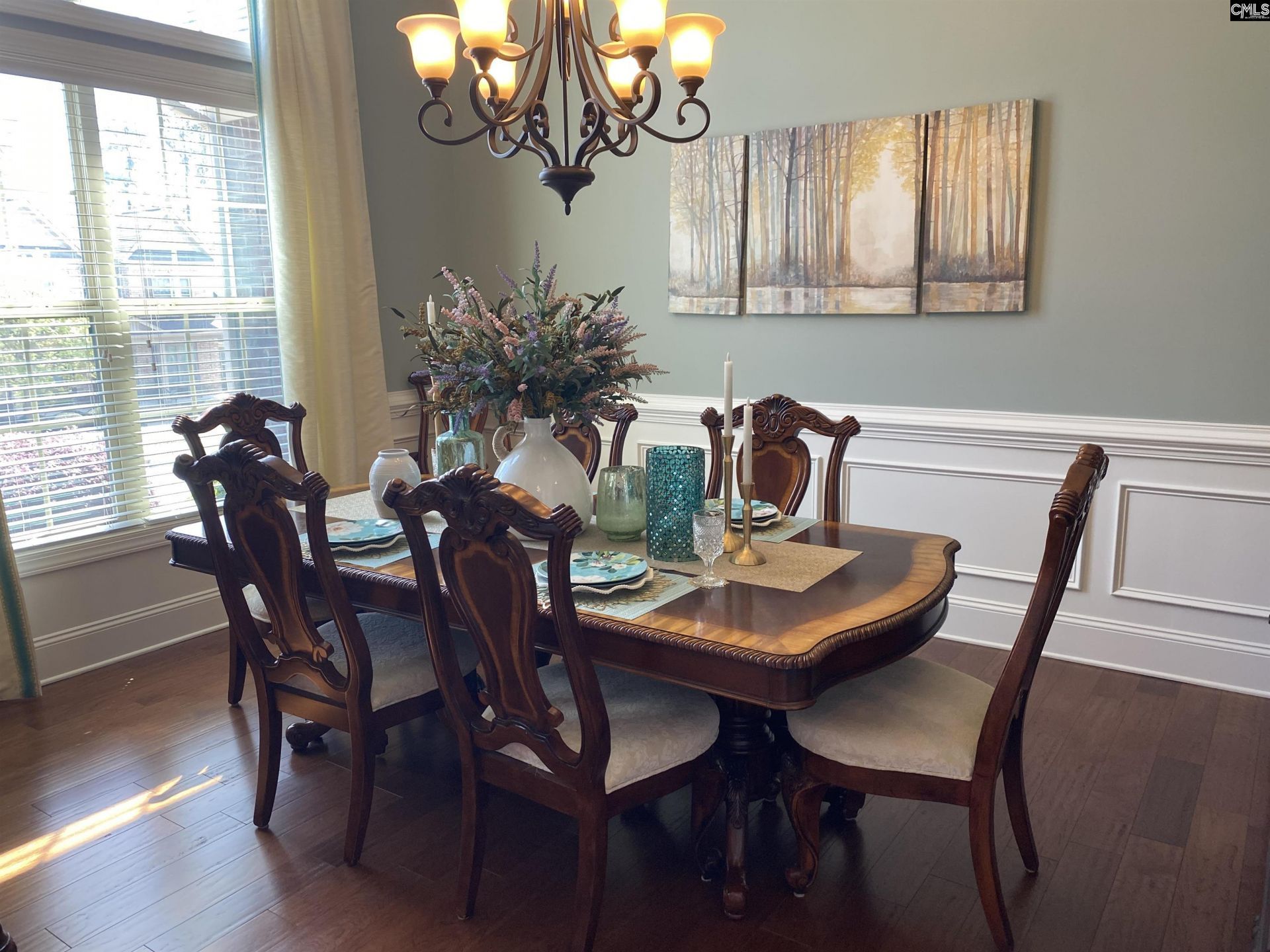 208 Heddon Drive  Photo 11