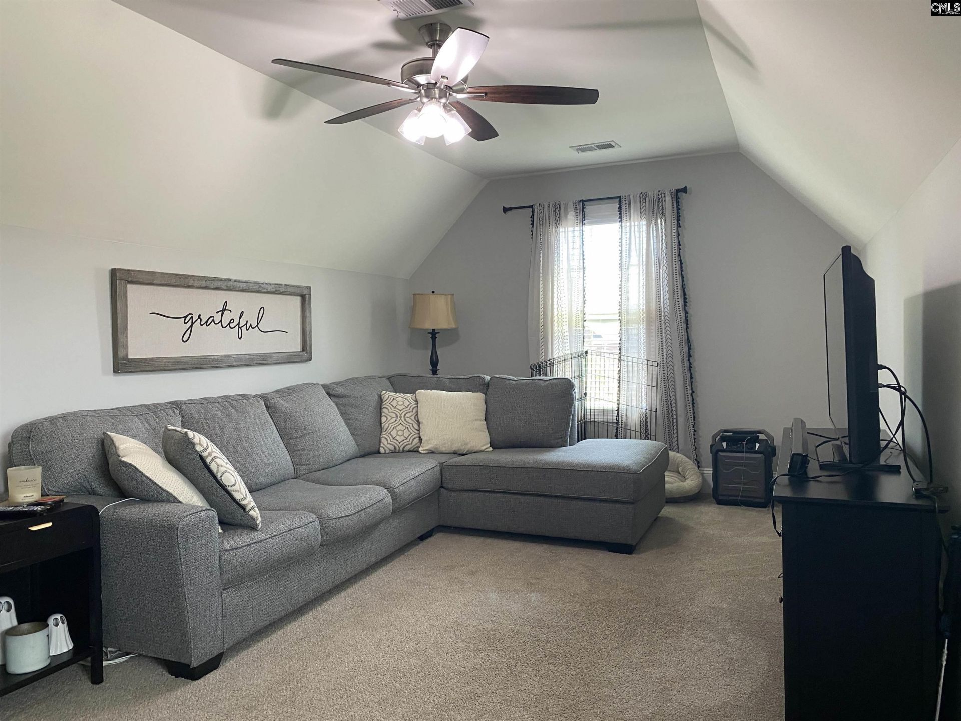 208 Heddon Drive  Photo 32