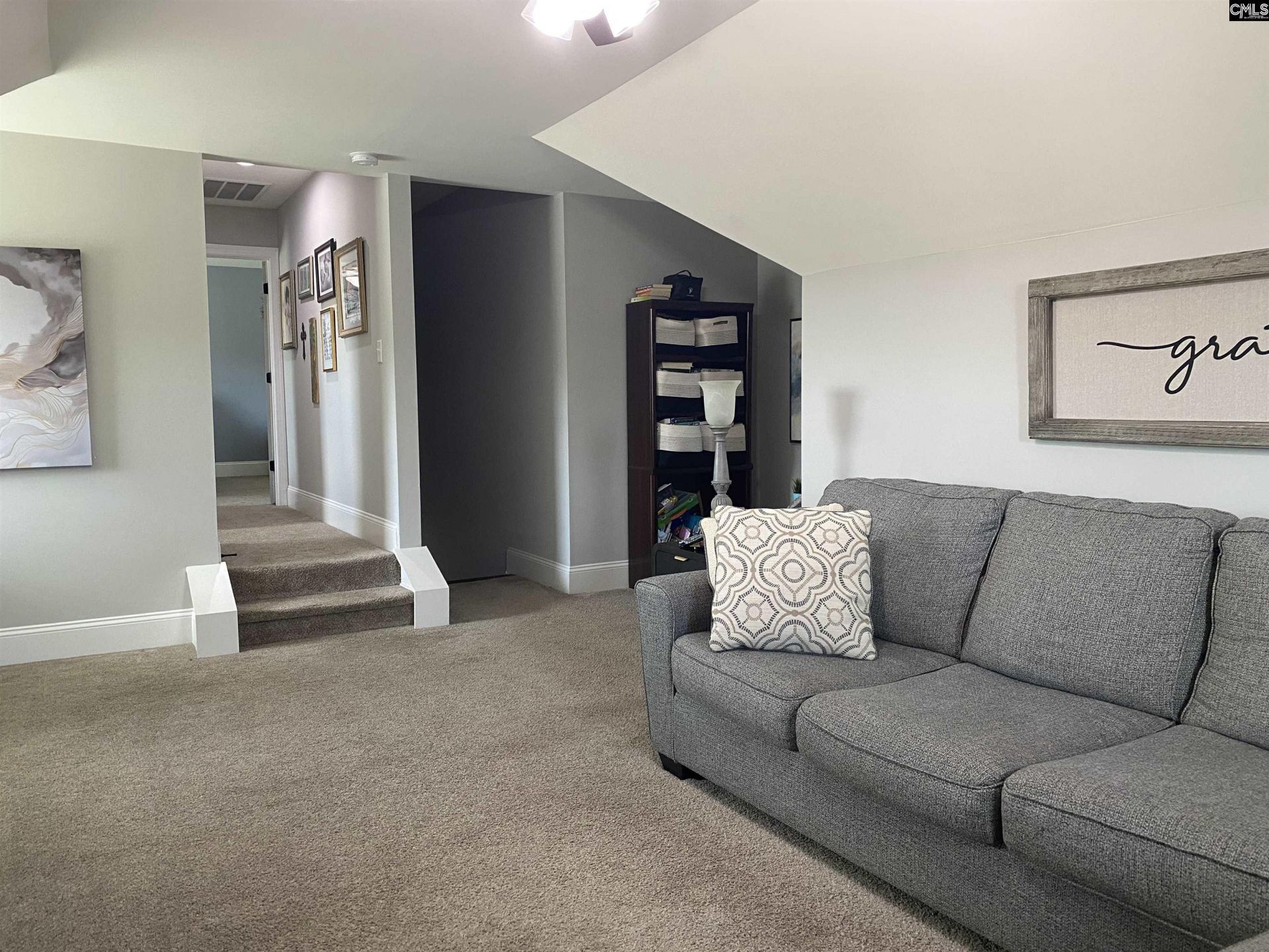 208 Heddon Drive  Photo 34