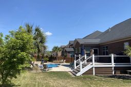 208 Heddon Drive  photo 4