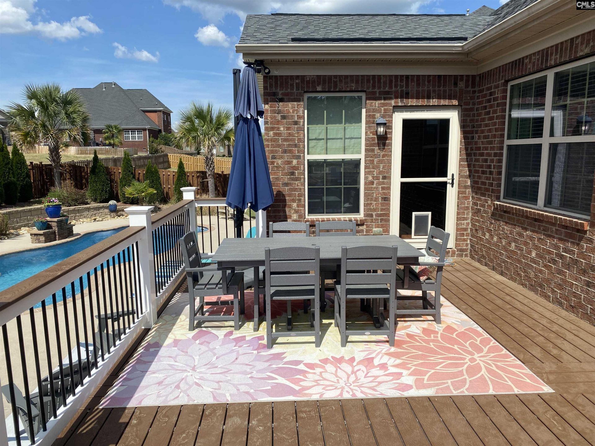 208 Heddon Drive  Photo 37