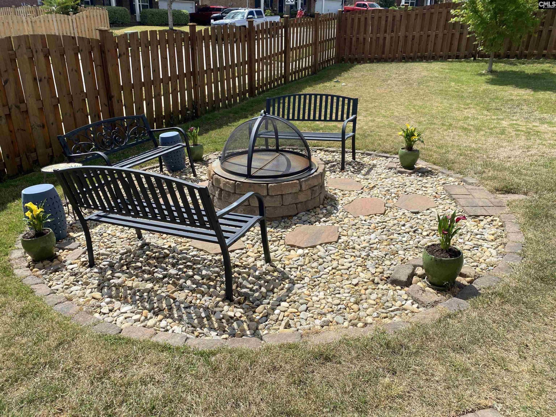 208 Heddon Drive  Photo 38