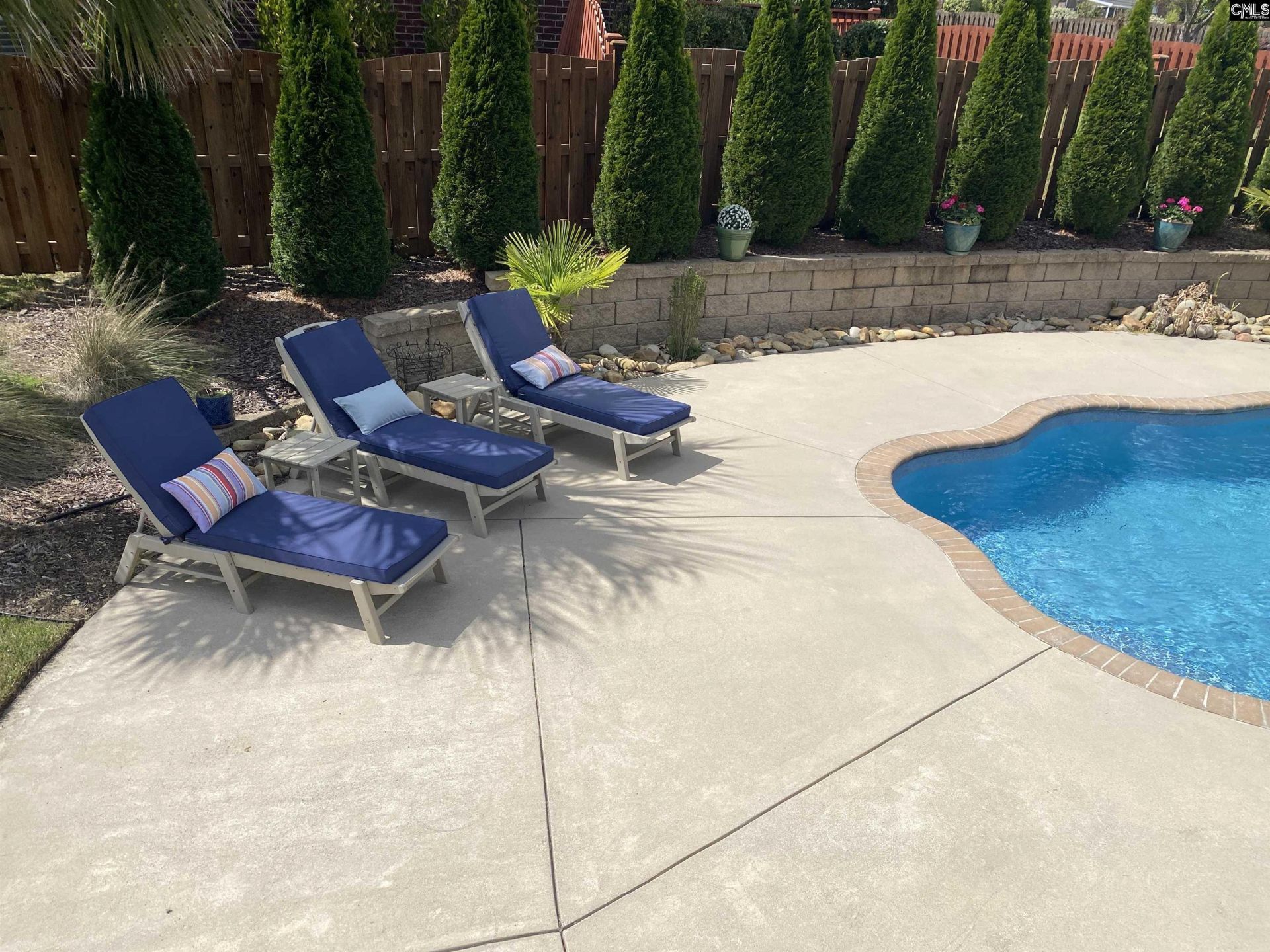 208 Heddon Drive  Photo 43