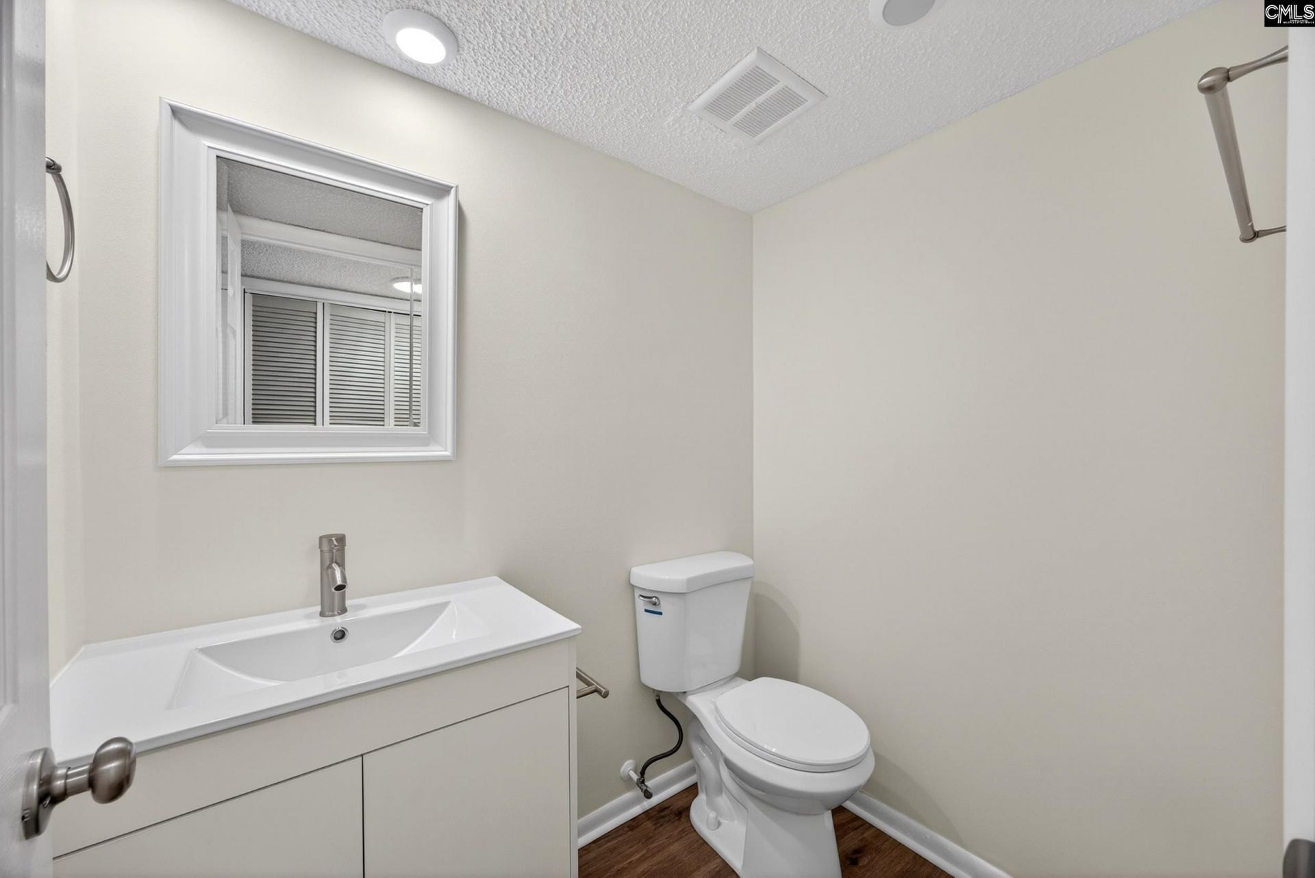 6905 Cleaton Road  Photo 12