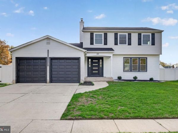 22 WILLOW RIDGE ROAD, MARLTON, NJ 08053