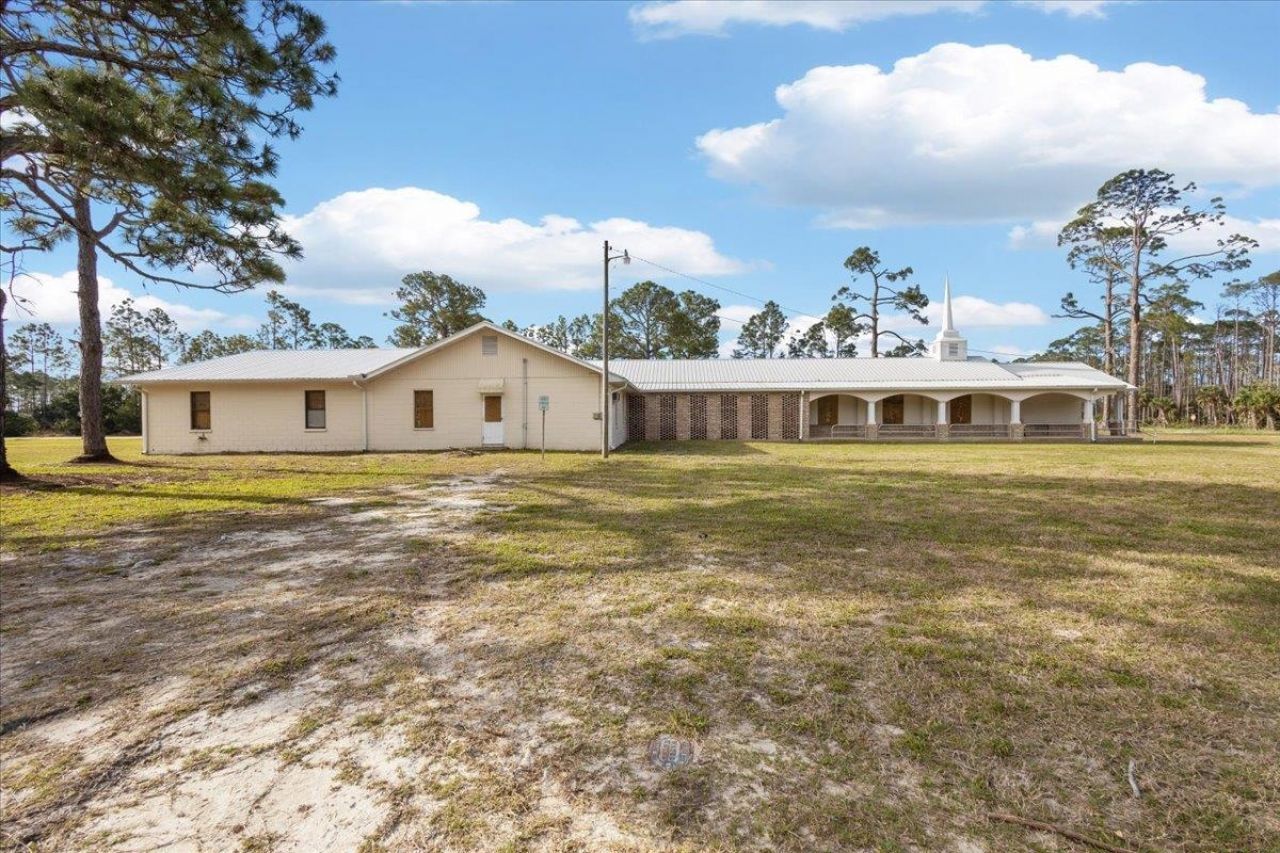 21070 Beach Rd, Perry, FL 32348 Photo