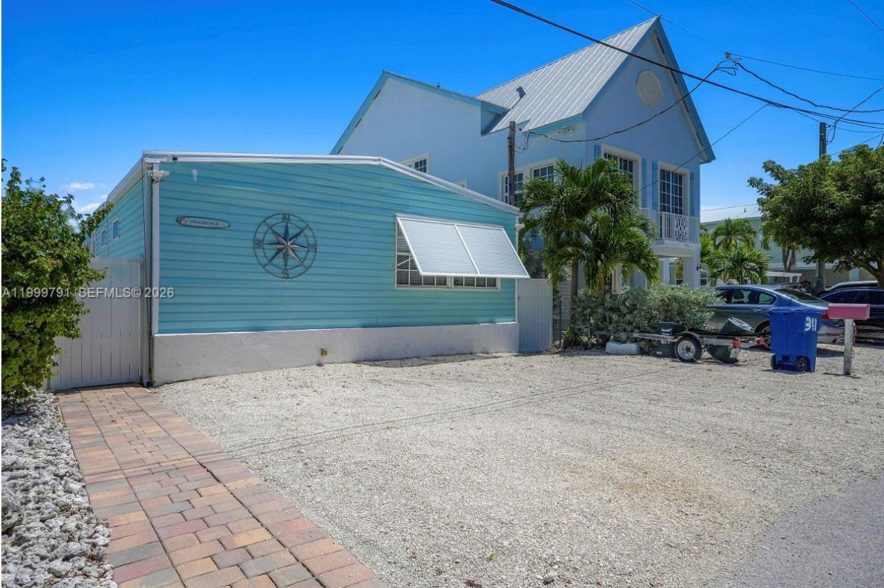 311 Oleander Dr, Tavernier, FL 33070 Main Photo