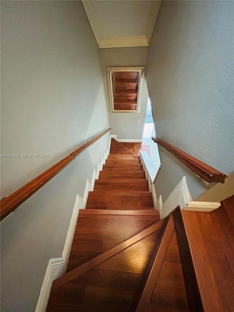 1589 W 73rd St, Hialeah, FL 33014 Photo