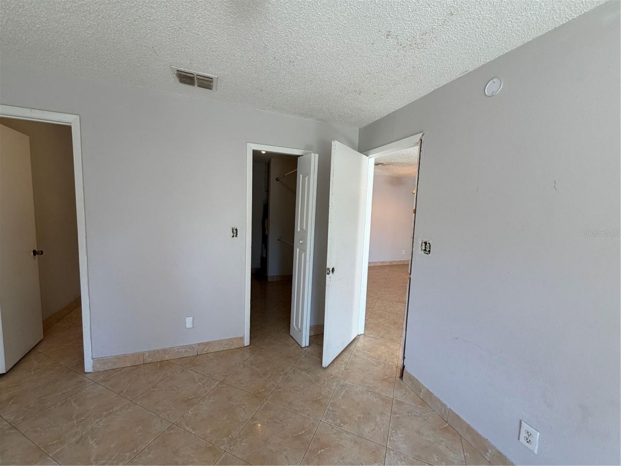 5225 Via Hacienda Circle, Unit B115, Orlando, FL 32839 Photo