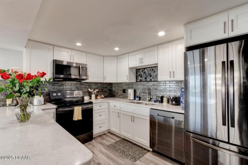 2828 N Atlantic Avenue, Unit 303, Daytona Beach, FL 32118 Photo