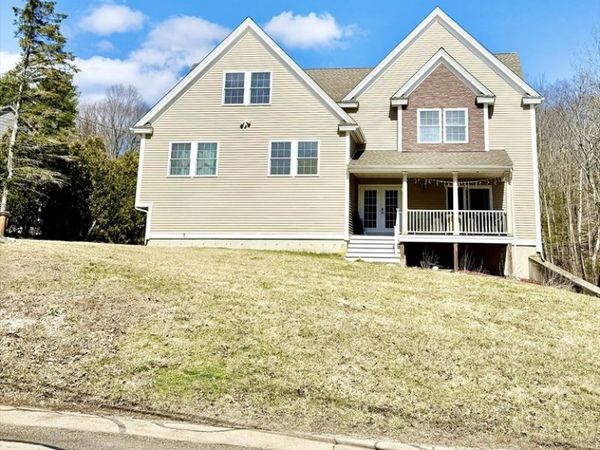 195 Lower Gore Dr, Webster, MA 01570