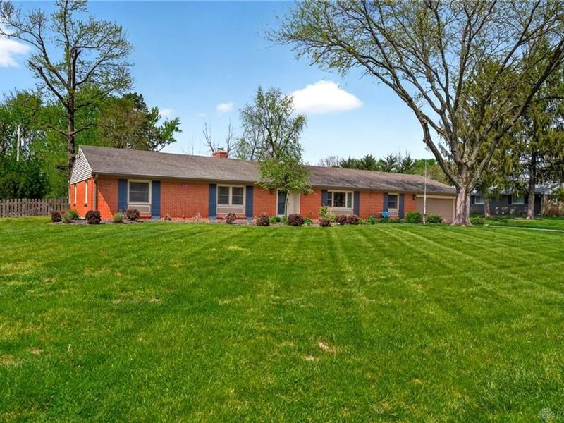 5583 Hugh Drive, Centerville, OH 45459 Photo 3