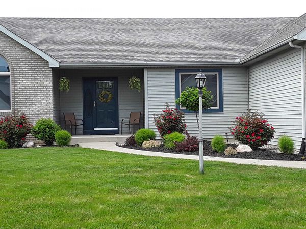 10204 Lake Sebago Drive, Fort Wayne, IN 46804