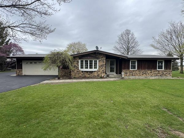 2061 S Salem Road, Monroe, IN 46772